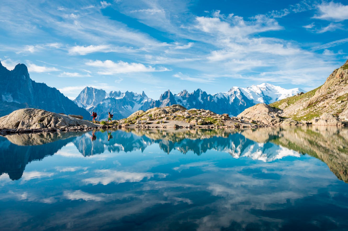 Scenic hike in the Mont Blanc