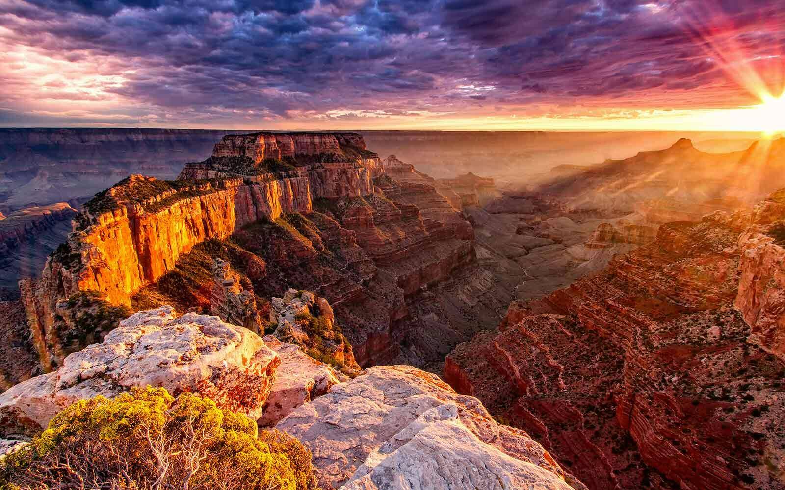 Colorful sunset in the Grand Canyon